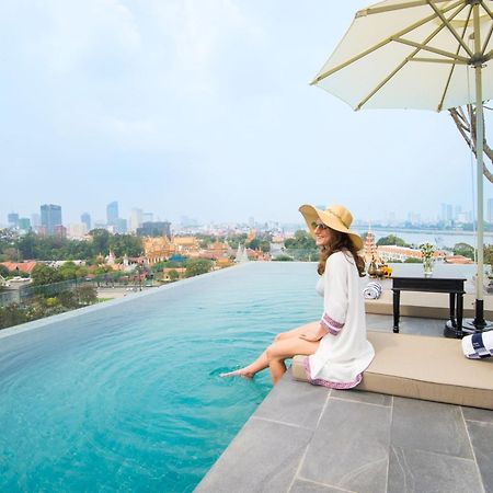 Glow Park Hotel Grand Royal Palace Phnom Penh Bagian luar foto